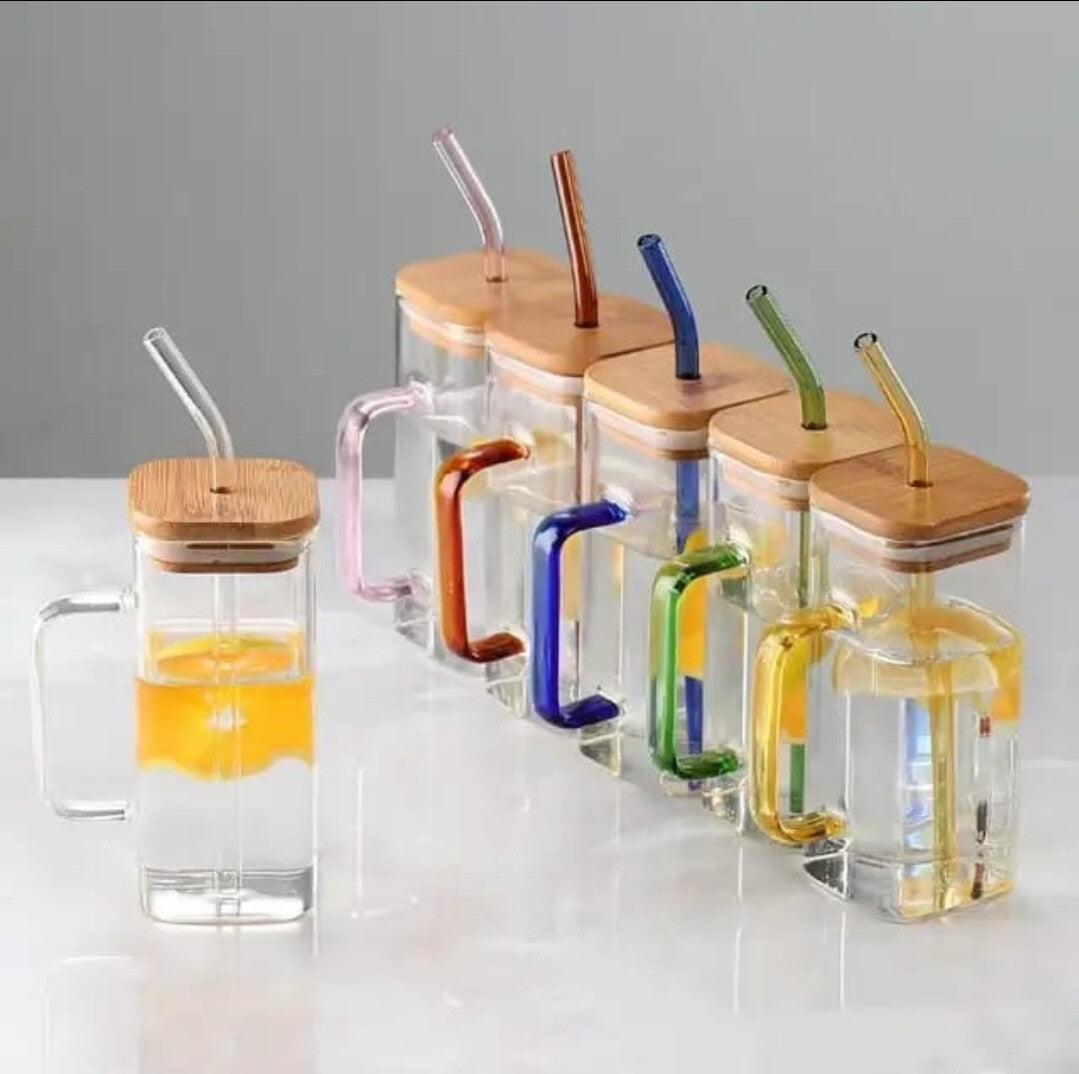 Coffee Can Shaped Glass with lid and straw 540ml