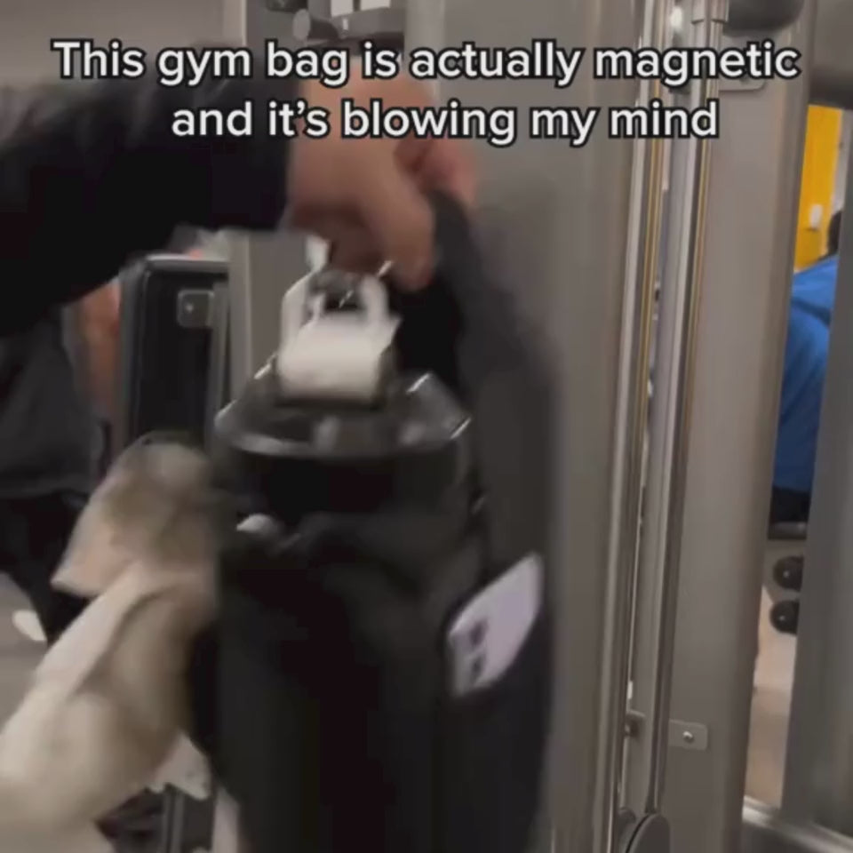 Magnetic Gym Bag With Water Bottle Holder